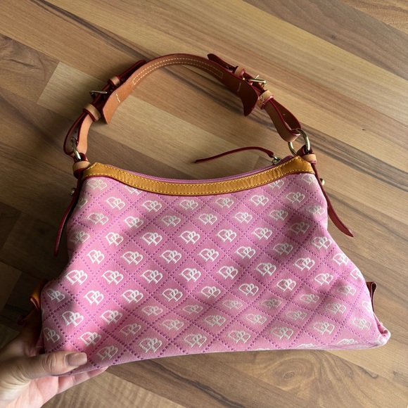 DOONEY & BOURKE Vintage Pink Monogram Purse, Shoulder Bag - Picture 5 of 9